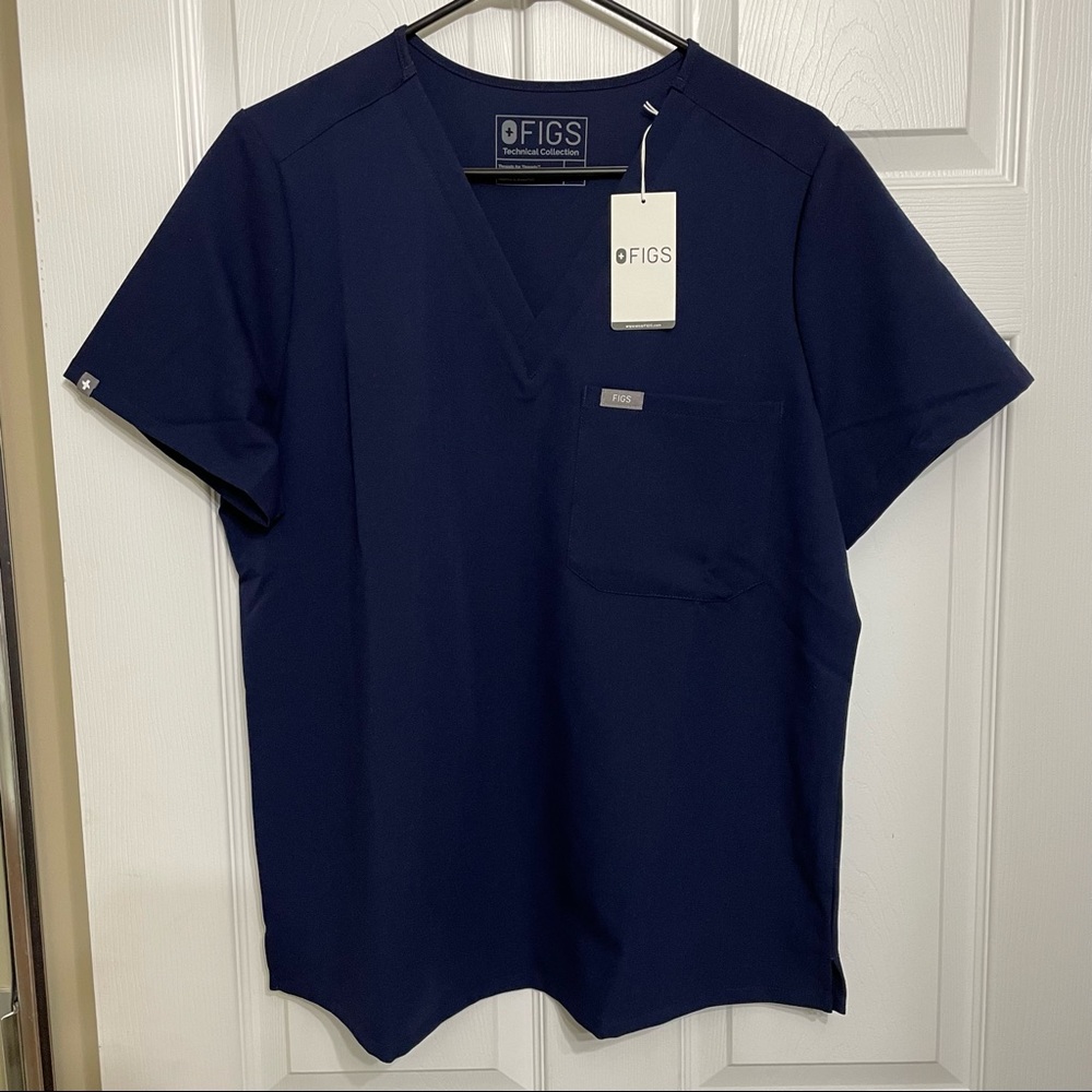 FIGS Catarina™ One-Pocket Scrub Top navy blue size L